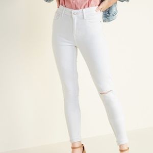 White Old Navy Rockstar Jeans
